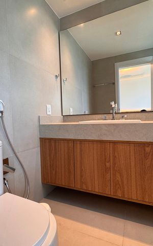 Apartamento para alugar com 266m², 3 quartos e 4 vagas Apartamento para alugar com 266m², 3 quartos e 4 vagasSuíte 2 - Banheiro