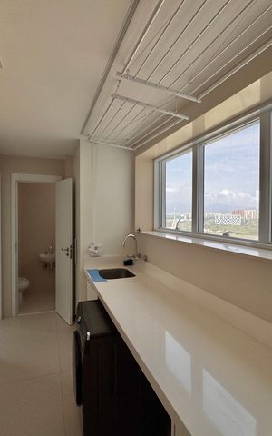 Apartamento para alugar com 266m², 3 quartos e 4 vagas Apartamento para alugar com 266m², 3 quartos e 4 vagasÁrea de Serviço