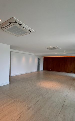 Apartamento para alugar com 266m², 3 quartos e 4 vagas Apartamento para alugar com 266m², 3 quartos e 4 vagasSala