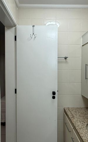 Apartamento para alugar com 160m², 3 quartos e 3 vagas Apartamento para alugar com 160m², 3 quartos e 3 vagasBanheiro Suíte