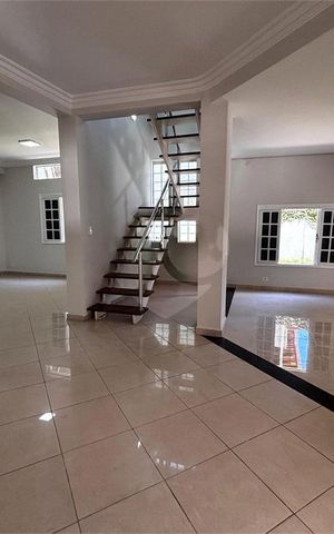Casa à venda com 1606m², 5 quartos e 5 vagas