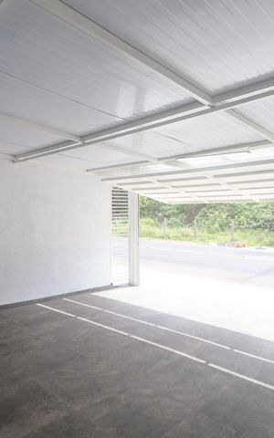 Casa à venda com 90m², 2 quartos e 2 vagasGaragem