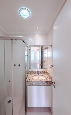 Apartamento para alugar com 70m², 2 quartos e 2 vagas Apartamento para alugar com 70m², 2 quartos e 2 vagasBanheiro