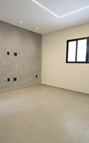Casa à venda com 115m², 3 quartos e 3 vagas Casa à venda com 115m², 3 quartos e 3 vagasSala