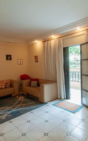 Casa à venda com 260m², 3 quartos e 2 vagas