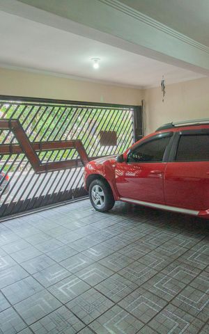 Casa à venda com 260m², 3 quartos e 2 vagas