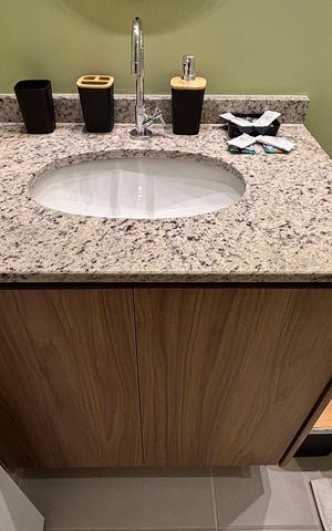 Apartamento para alugar com 24m², 1 quarto e sem vaga Apartamento para alugar com 24m², 1 quarto e sem vagaBanheiro da Suíte