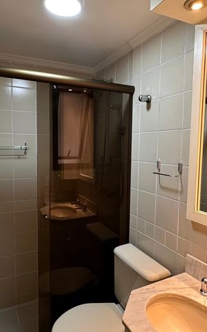 Apartamento para alugar com 95m², 3 quartos e 2 vagas Apartamento para alugar com 95m², 3 quartos e 2 vagasBanheiro da suíte