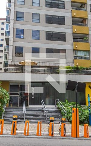 Apartamento à venda com 74m², 1 quarto e 1 vaga Apartamento à venda com 74m², 1 quarto e 1 vagaFachada do Prédio