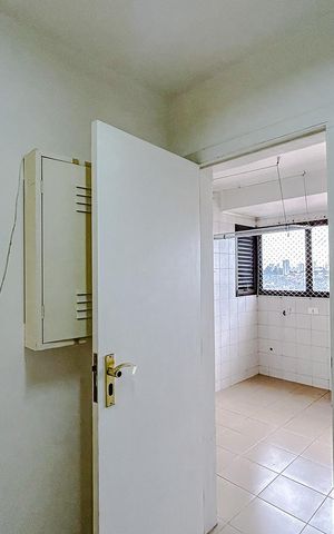 Apartamento para alugar com 156m², 4 quartos e 2 vagasQuarto de Serviço