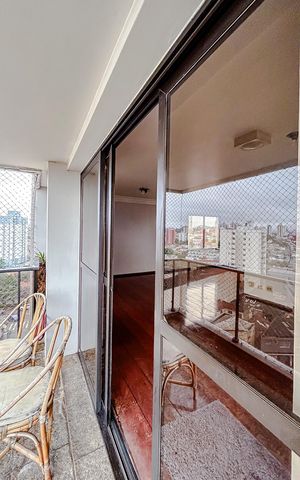Apartamento para alugar com 156m², 4 quartos e 2 vagasVaranda