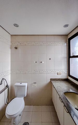 Apartamento para alugar com 156m², 4 quartos e 2 vagasBanheiro