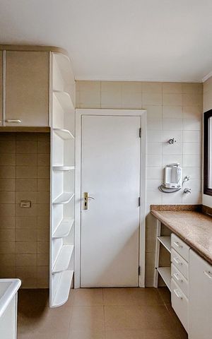 Apartamento para alugar com 156m², 4 quartos e 2 vagasCozinha