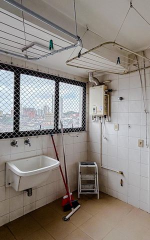 Apartamento para alugar com 156m², 4 quartos e 2 vagasÁrea de Serviço