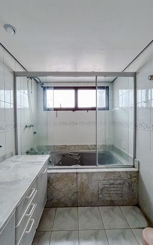 Apartamento para alugar com 156m², 4 quartos e 2 vagasBanheiro da Suíte