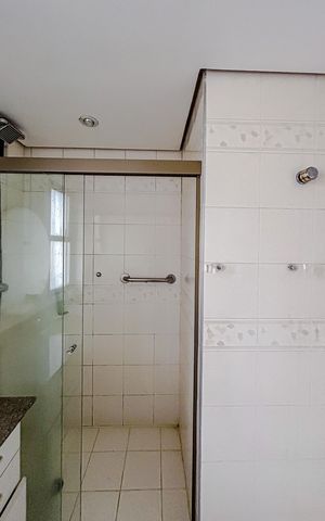 Apartamento para alugar com 156m², 4 quartos e 2 vagasBanheiro
