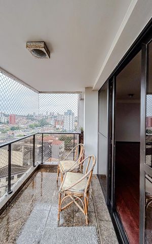 Apartamento para alugar com 156m², 4 quartos e 2 vagasVaranda
