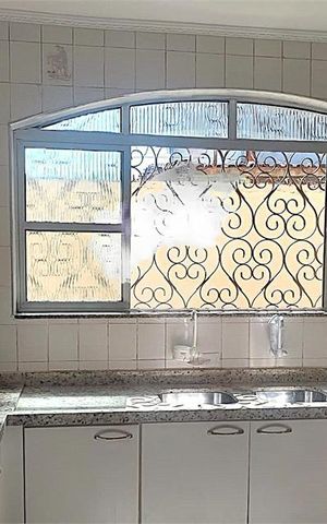 Casa à venda com 170m², 3 quartos e 3 vagas