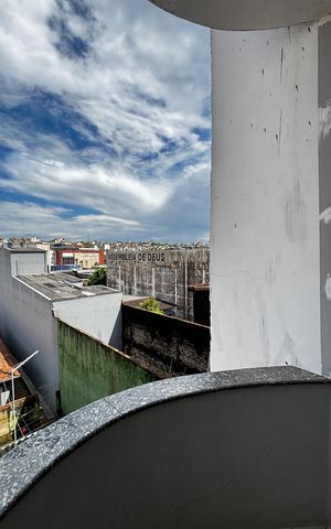 Apartamento à venda com 84m², 3 quartos e 1 vagaSuite Varanda