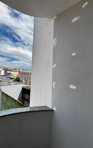 Apartamento à venda com 84m², 3 quartos e 1 vagaSuite Varanda