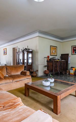 Apartamento à venda com 172m², 3 quartos e 1 vaga Apartamento à venda com 172m², 3 quartos e 1 vagaSala