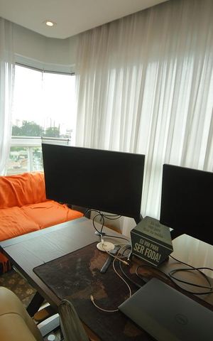 Apartamento à venda com 150m², 3 quartos e 4 vagasVaranda da Suíte 1 