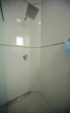 Apartamento à venda com 150m², 3 quartos e 4 vagasBanheiro da Suíte 1 