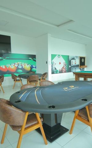 Apartamento à venda com 150m², 3 quartos e 4 vagasÁrea comum - Sala de jogos 