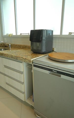 Apartamento à venda com 150m², 3 quartos e 4 vagasCozinha 
