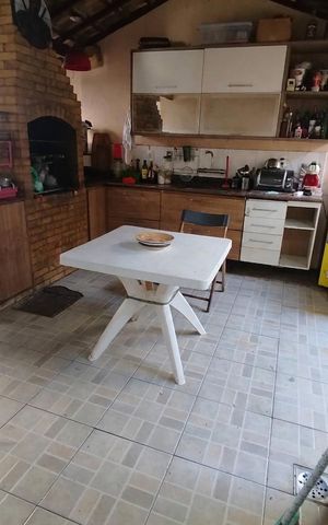 Casa à venda com 200m², 3 quartos e 2 vagas Casa à venda com 200m², 3 quartos e 2 vagasCozinha