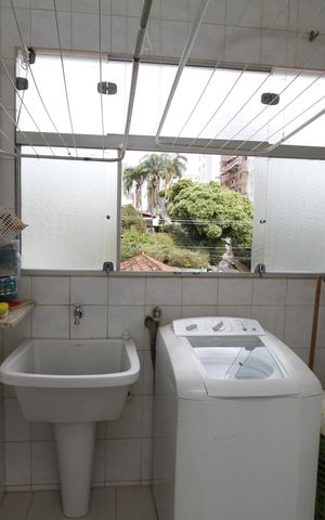 Apartamento à venda com 70m², 3 quartos e 1 vagaÁrea de Serviço