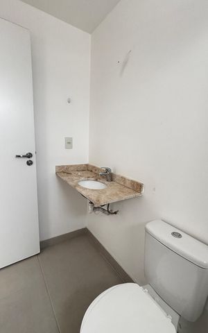Apartamento à venda com 64m², 2 quartos e 1 vaga Apartamento à venda com 64m², 2 quartos e 1 vagaBanheiro