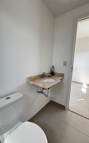 Apartamento à venda com 64m², 2 quartos e 1 vaga Apartamento à venda com 64m², 2 quartos e 1 vagaBanheiro da Suíte