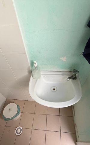 Casa de condomínio para alugar com 149m², 3 quartos e 1 vaga Casa de condomínio para alugar com 149m², 3 quartos e 1 vagaBanheiro de serviço