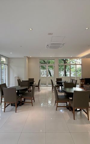 Apartamento à venda com 169m², 3 quartos e 3 vagas Apartamento à venda com 169m², 3 quartos e 3 vagasSalão de Festas