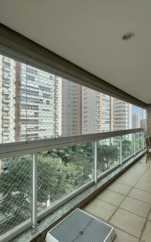 Apartamento à venda com 169m², 3 quartos e 3 vagas Apartamento à venda com 169m², 3 quartos e 3 vagasSacada