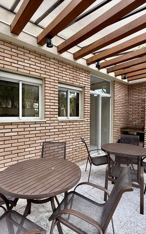 Apartamento à venda com 169m², 3 quartos e 3 vagas Apartamento à venda com 169m², 3 quartos e 3 vagasChurrasqueira