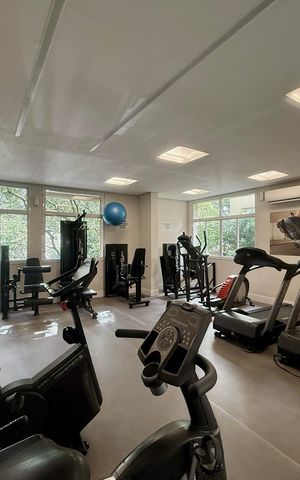 Apartamento à venda com 169m², 3 quartos e 3 vagas Apartamento à venda com 169m², 3 quartos e 3 vagasAcademia
