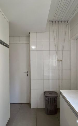 Apartamento à venda com 169m², 3 quartos e 3 vagas Apartamento à venda com 169m², 3 quartos e 3 vagasÁrea de Serviço