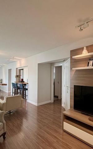 Apartamento à venda com 169m², 3 quartos e 3 vagas Apartamento à venda com 169m², 3 quartos e 3 vagasSala