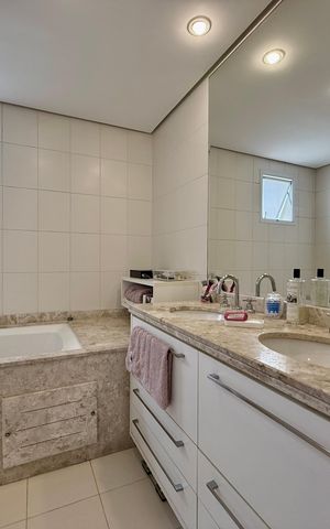 Apartamento à venda com 169m², 3 quartos e 3 vagas Apartamento à venda com 169m², 3 quartos e 3 vagasBanheiro Suíte 3