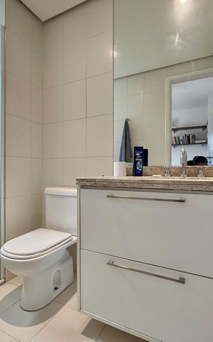 Apartamento à venda com 169m², 3 quartos e 3 vagas Apartamento à venda com 169m², 3 quartos e 3 vagasBanheiro Suíte 1