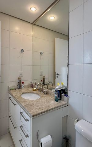 Apartamento à venda com 169m², 3 quartos e 3 vagas Apartamento à venda com 169m², 3 quartos e 3 vagasBanheiro Suíte 2
