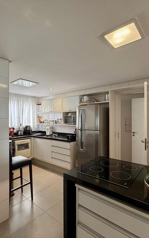 Apartamento à venda com 169m², 3 quartos e 3 vagas Apartamento à venda com 169m², 3 quartos e 3 vagasCozinha