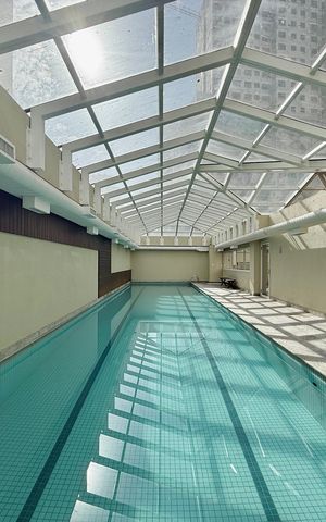 Apartamento à venda com 169m², 3 quartos e 3 vagas Apartamento à venda com 169m², 3 quartos e 3 vagasPiscina