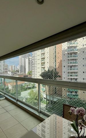 Apartamento à venda com 169m², 3 quartos e 3 vagas Apartamento à venda com 169m², 3 quartos e 3 vagasSacada