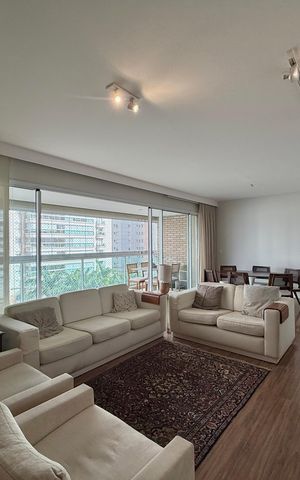 Apartamento à venda com 169m², 3 quartos e 3 vagas Apartamento à venda com 169m², 3 quartos e 3 vagasSala