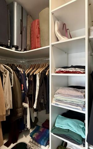 Apartamento à venda com 169m², 3 quartos e 3 vagas Apartamento à venda com 169m², 3 quartos e 3 vagasCloset 1 Suíte 3
