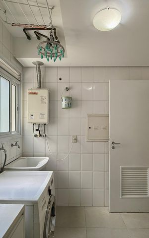 Apartamento à venda com 169m², 3 quartos e 3 vagas Apartamento à venda com 169m², 3 quartos e 3 vagasÁrea de Serviço