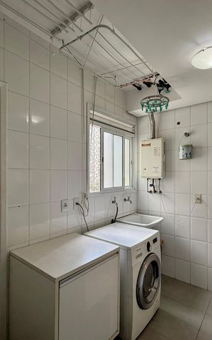 Apartamento à venda com 169m², 3 quartos e 3 vagas Apartamento à venda com 169m², 3 quartos e 3 vagasÁrea de Serviço